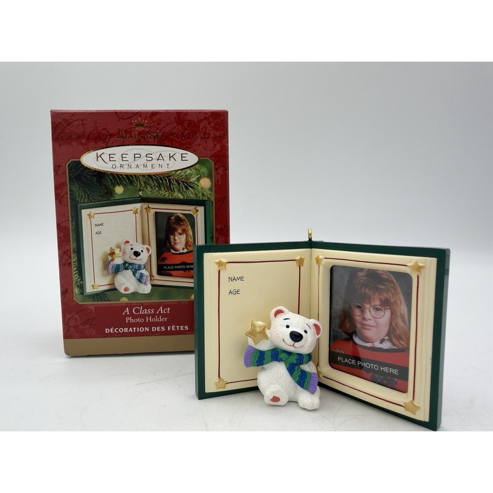 🎓📸 Hallmark Keepsake Ornament – "A Class‎ Act" Photo Holder – 2000 – NOS